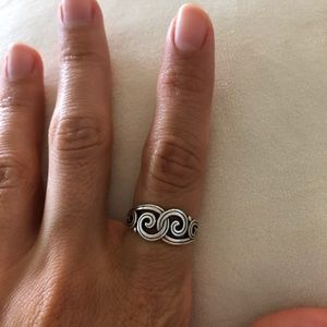 James Avery Swirl Ring